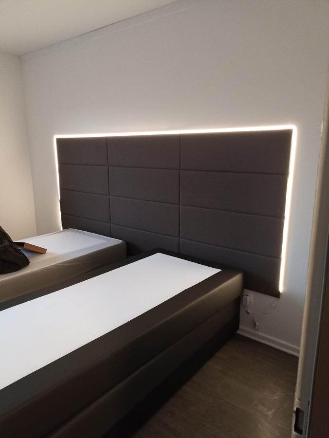 Appartement Gauche Avec Balcon Hargarten-aux-Mines Exteriér fotografie